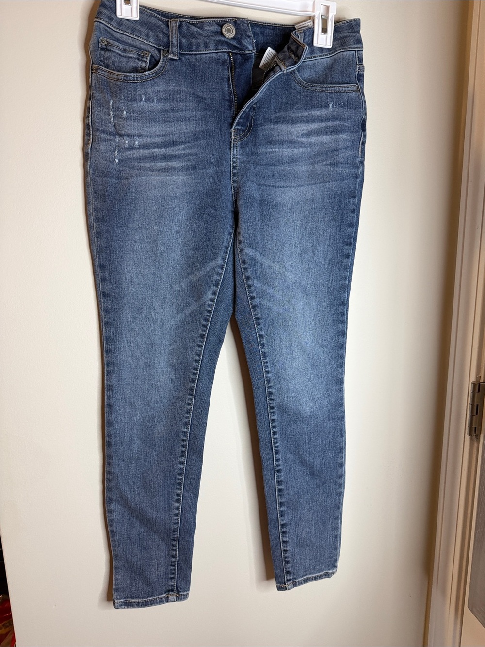 Time and Tru Medium Blue Skinny Jeans